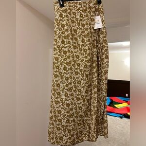 NWT Floral Wrap Skirt